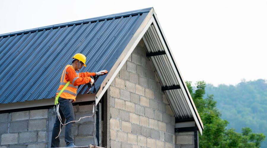 Professional residential roofers in Elkins, AR